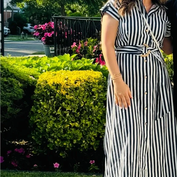 Zara | Dresses | Zara Black And White Midi Shirt Dress With Notched Collar 